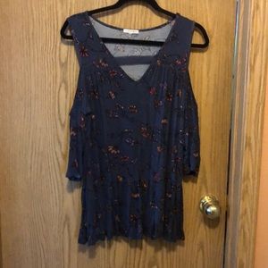Cold shoulder top